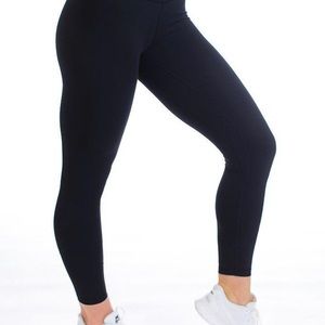 ISO Alainah IIs in an XS